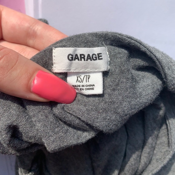 Flowy garage tank! - Picture 4 of 4